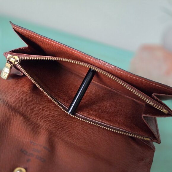 Louis Vuitton monogram wallet main image 2